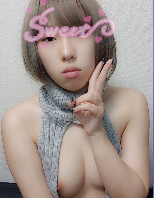 2727nii's tweet photo. Vote for @2727nii in the MV Contest Boss Babe Contest @manyvids https://t.co/HOUQs5uCh3 https://t.co/b1TXEYDpww