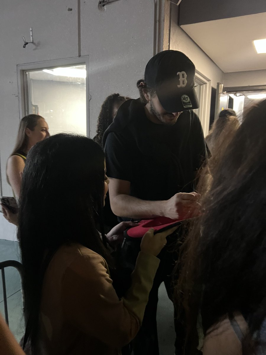 johannelya_'s tweet photo. Obvio q no se puede superar 🥲❤️‍🩹 @MoratBanda https://t.co/eKWIyOuOAf