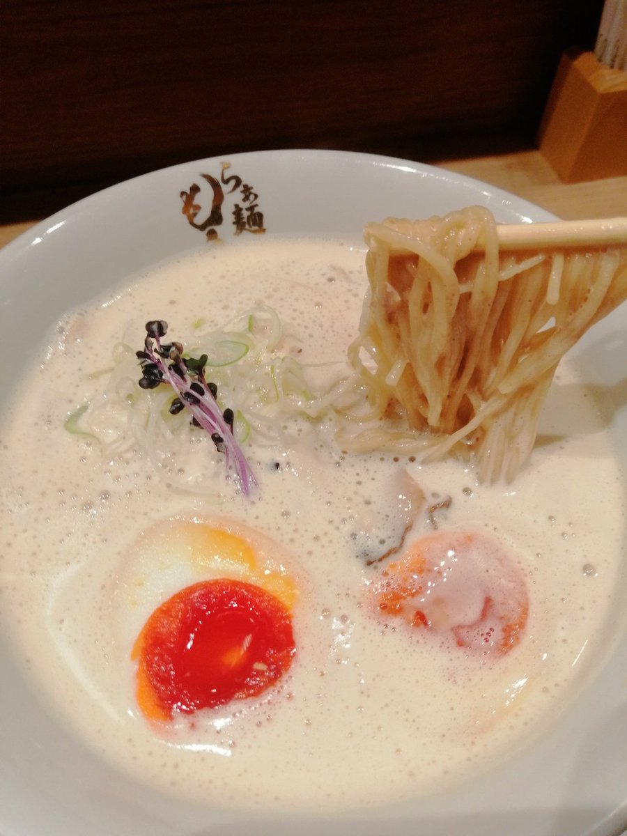 天光丸と加州さん見た帰りに毛利とかいう店あったからそこで昼飯
うまかった 