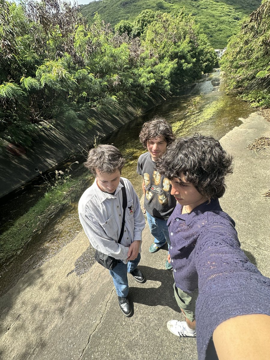 wallowsmusic's tweet photo. WALLOWS AT WALLOWS https://t.co/0jFxmlSvK4