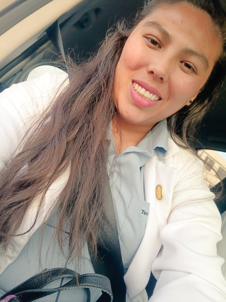 KreimerMonroy's tweet photo. #TecnólogoMédico  feliz día colegas https://t.co/aUEWIefLUx