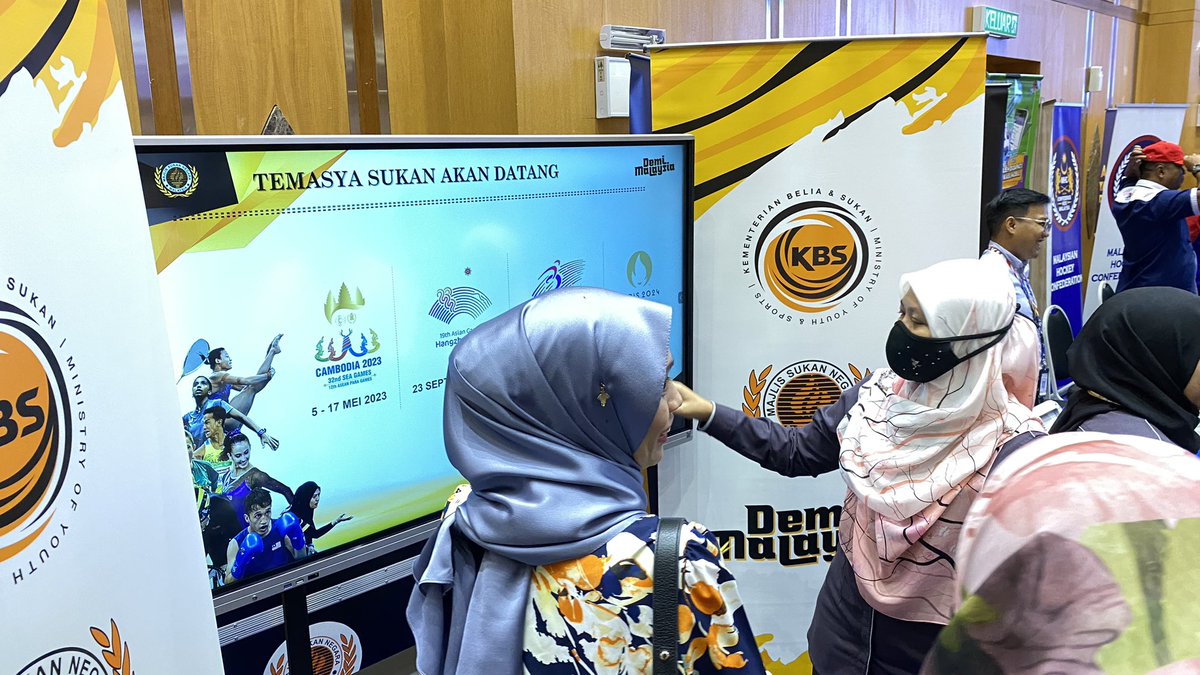 MSNMALAYSIA's tweet photo. Sekitar ‘KBS Open Day’ di Dewan Podium B, KBS Putrajaya hari ini. #DemiMalaysia 
#TeamMSN https://t.co/kyiHxnYrZe