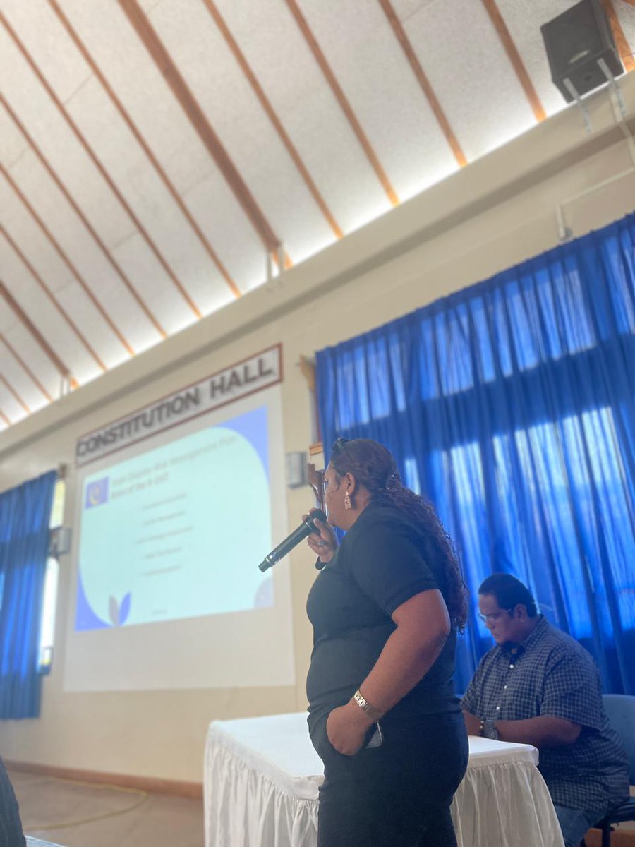 palauredcross's tweet photo. Day 01/03 for Koror State Red Cross Disaster Action Team (R-DAT) Training. 

R-DATs are located in all 16 of Palau's states and this week we commenced with training a team for Koror, Palau's most populous state.

Mesulang Koror State!

#RedCross #Oreor #volunteer https://t.co/vwoqb6IKX9