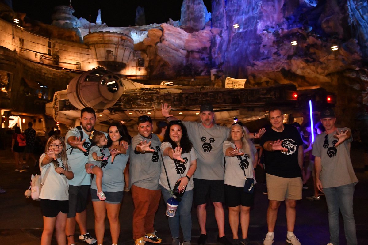 HEXkong's tweet photo. Hexokon(g) 2023 was a blast. Wish we were still there (b) $HEX #HEXICANS #HEXmeetup @Hexologist31 @TheRealBigPep @exploringidaho @HexNurse #Disney #HollywoodStudios #HEXFAM https://t.co/IPJBLKdRkx