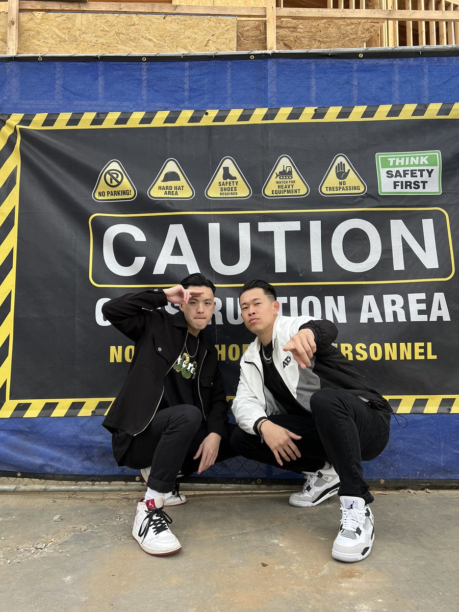 M3NGO_Music's tweet photo. ⚠️CAUTION⚠️

⛈️ It’s been storming lately but we’re bringing the heat this Thursday to Legacy Nightclub in Newport…so come let us keep you warm with this stacked af lineup and @mynameisdkt and I’s debut OC HEADLINE SHOW 🔥😎

Let’s fckin raaageee 🤟🏻

Ty to @hbentertainme 🙏 https://t.co/gQ81Nu5NR5
