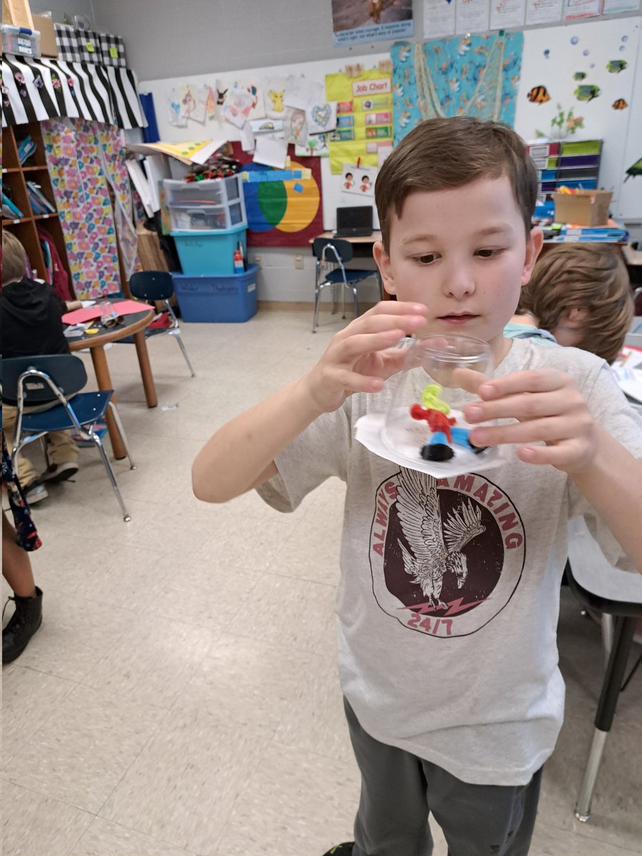 DegeorgeAnnette's tweet photo. It's Read Across America week, and these 2nd graders created models of space craft (with Aliens) to launch into space for a closer look at the stars. #BuzzWorthy @howellprincipal @howell_stem @dramaact1 https://t.co/R9GvT3AeEa