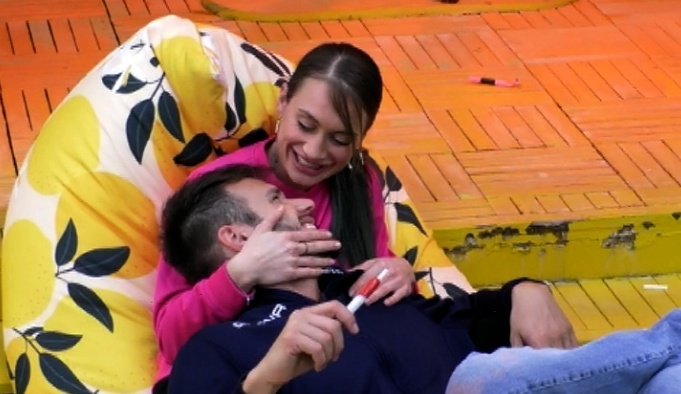 sere2486's tweet photo. Quanto bene si fanno. #makita #GFvip https://t.co/2xCgLaFN0F