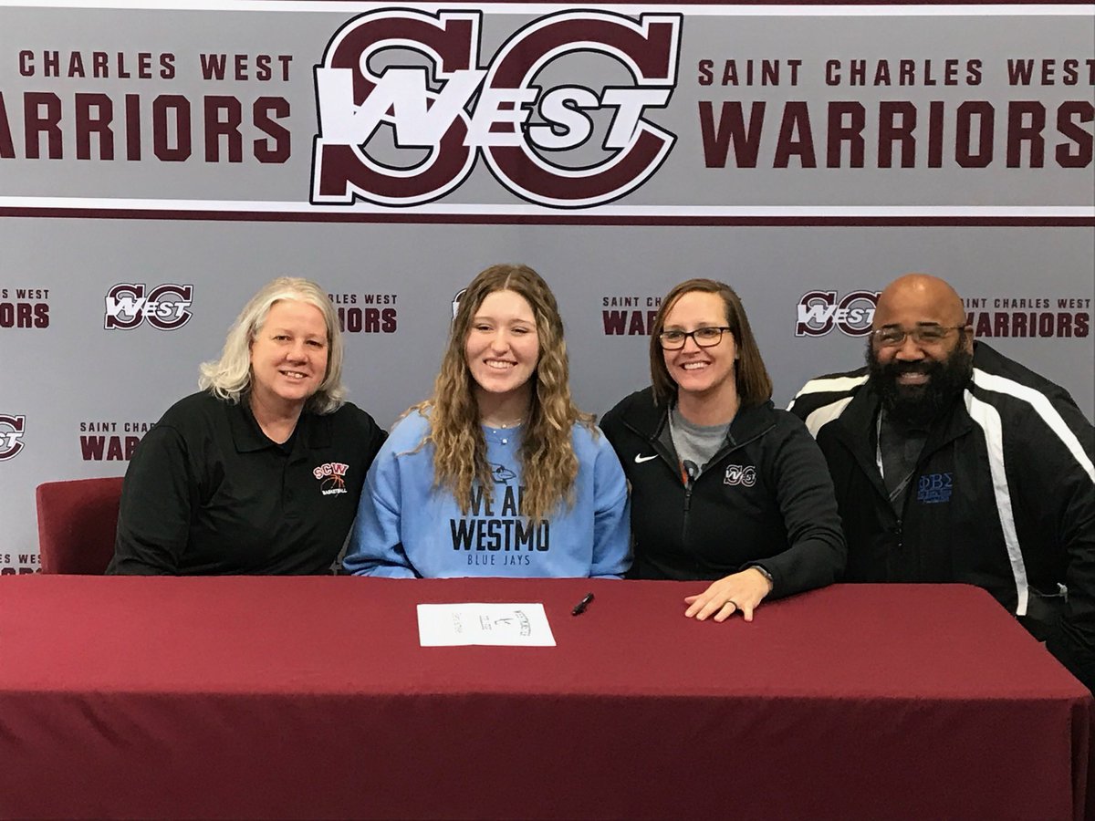ElenaScheve's tweet photo. I couldn’t be more thankful for the people that got me to where i am today! Here’s to the next four years!  
@WCBluejaysWBB https://t.co/643zFtDPX4