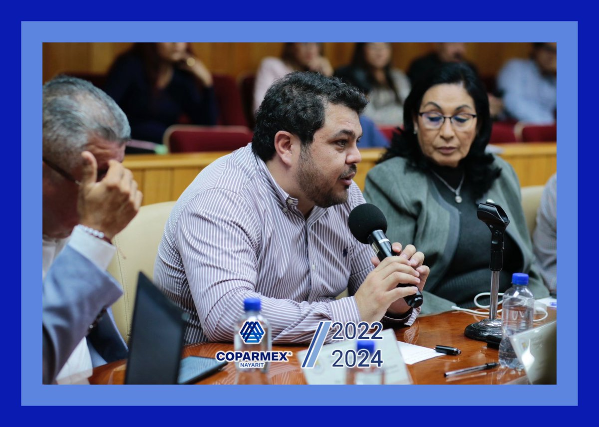 COPARMEXNAYARIT's tweet photo. El Lic. Arturo Evangelista, asistió en representación del Lic. Enrique Echevarría Aldrete, Presiente de Coparmex Nayarit al H. Congreso del Estado a la presentación de  Ley de Fondo de Ahorro para el Retiro Digno de las Trabajadoras y Trabajadores del Estado de Nayarit https://t.co/tDnPBzNOu0