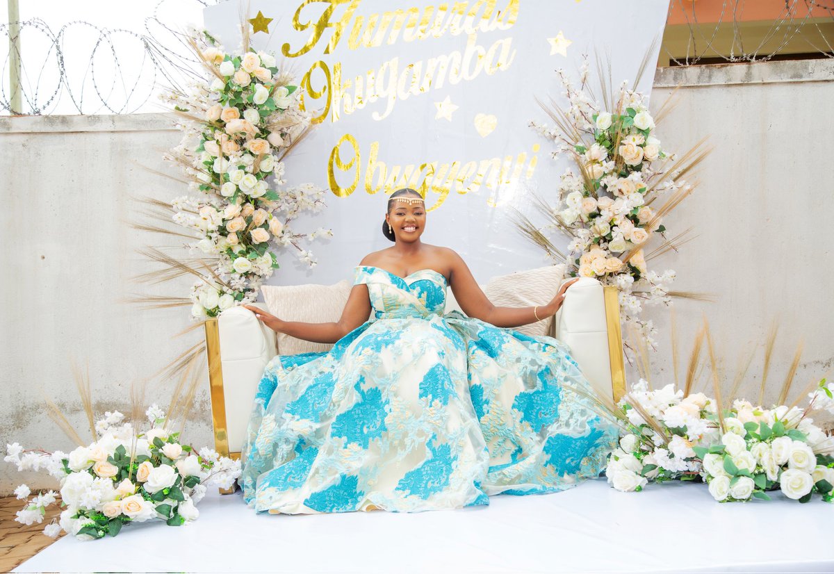 benypopie's tweet photo. The bride prt2
@AbsolutResolut1 https://t.co/OLaEL3mkbc