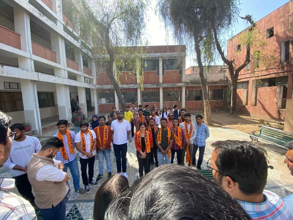 AbvpChandigarh's tweet photo. New unit of the department of UICET Panjab University for the session 2023-24 was announced today. 

Best wishes to the team for their tenure ahead. 

#ABVP4PU
#ABVPChandigarh https://t.co/aMwdrrBDoR