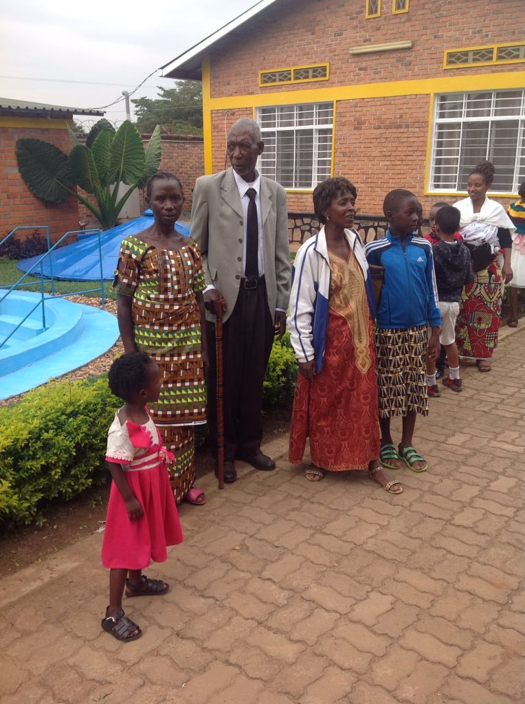 Habanaba9Thomas's tweet photo. Abantubakunda amahoro https://t.co/j1nk2PlqyY