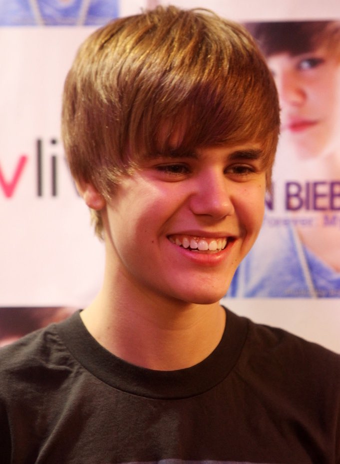 irenicbieber's tweet photo. tomorrow justin bieber turns 29 🥺🤍 https://t.co/byRTLbR7b9