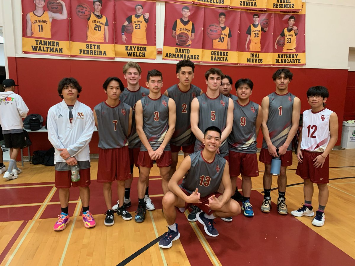 Congratulations to the Golden Valley varsity boys volleyball team as they win their CIF-SJS Foundation Match over Los Banos HS 25-21, 25-17, 27-25. Cougar Pride!! @muhsd <a href="/KevinSwartwood1/">Kevin Swartwood</a> <a href="/cougar_crossing/">Freddy Cougar</a> <a href="/cifsjs/">CIF Sac-Joaquin Section</a> <a href="/frontrowpreps/">Front Row Preps</a> #CougarPride #GoldBlooded #ClawsOut