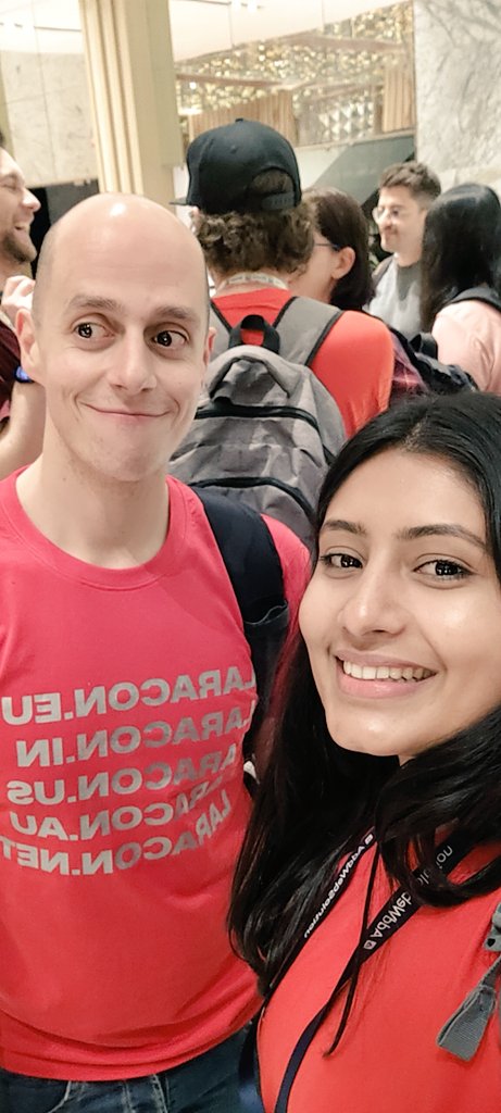 Pooja03upadhyay's tweet image. I had a great time seeing you at @LaraconIN @Caneco your session was awesome. You managed to captivate everyone #techi #nontechi❤️
 I really enjoy taking selfies with your @Caneco Selfie Face - it&apos;s cute, funny, and a little weird, in the best possible way!💯
#keepsmiling