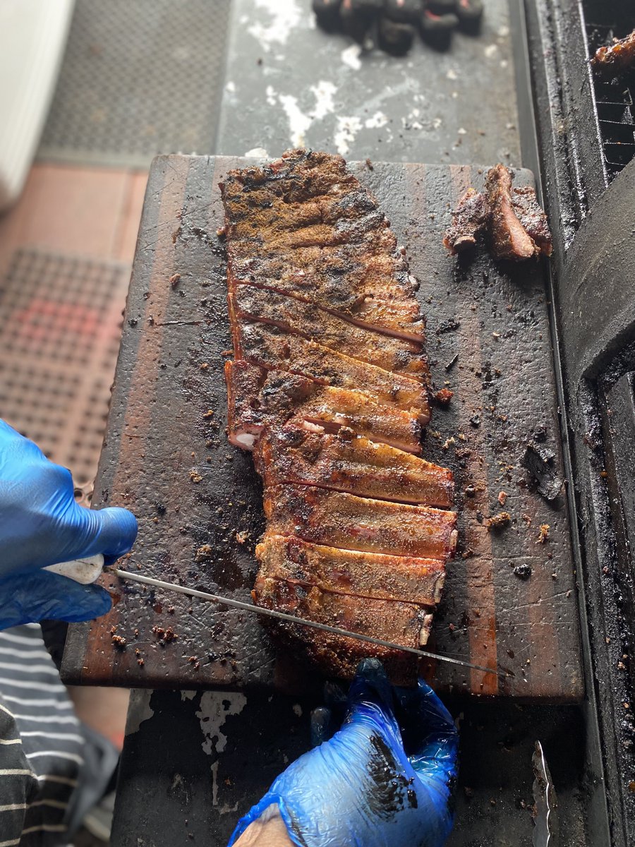 jmbc_co's tweet photo. Smoked BBQ π 4660 South Loop East Houston Tx 77033
Saturday and Sunday 2pm -
#ribs #foodie #bbqribs #food #bbq #houston #houstonchef #explore #explorepage #bbqporn #bbqlife #bbqfood #bbqlovers #bbqnation #chefjamesrucker #chef https://t.co/LE926wjkfs