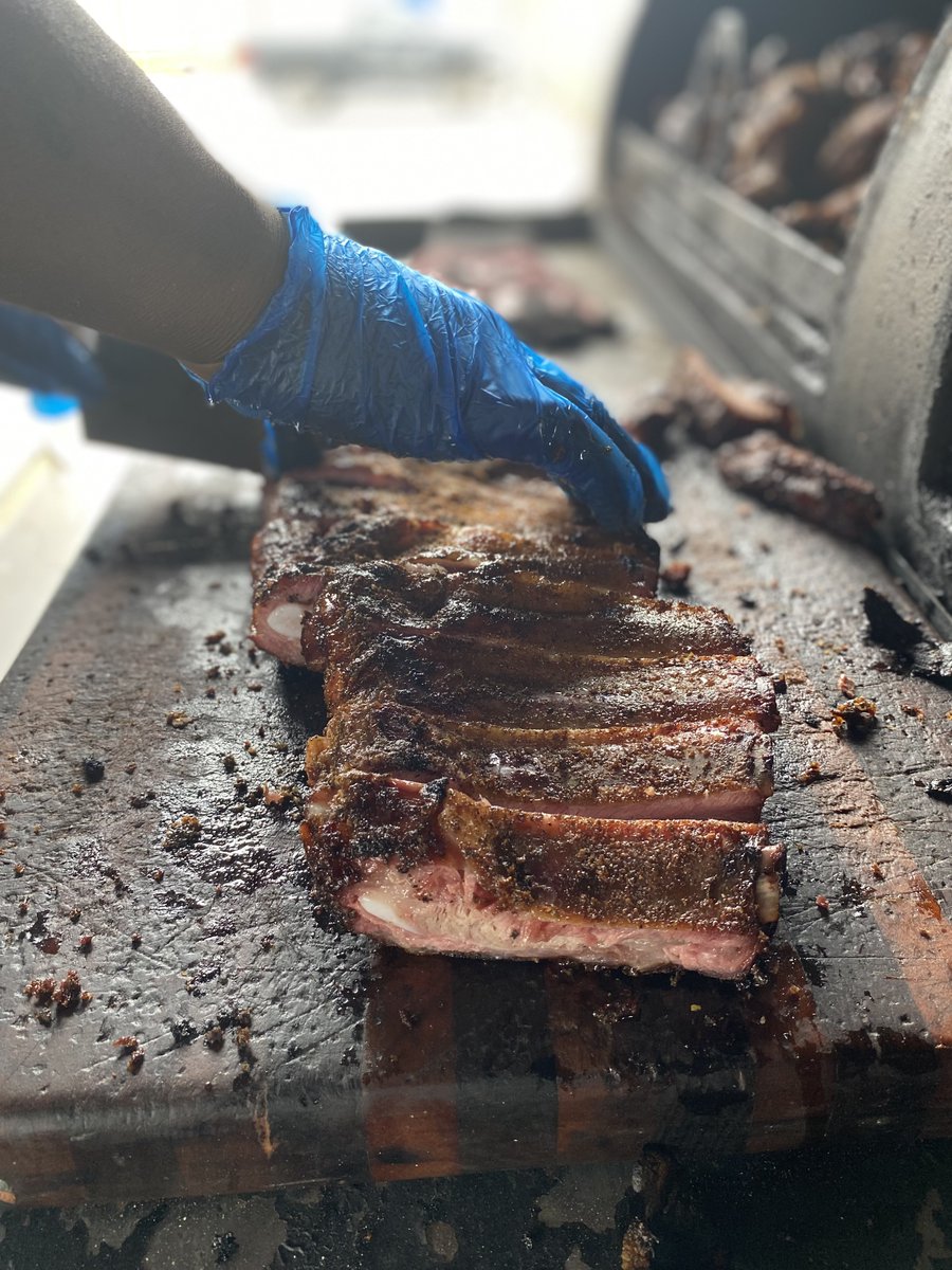jmbc_co's tweet photo. Smoked BBQ π 4660 South Loop East Houston Tx 77033
Saturday and Sunday 2pm -
#ribs #foodie #bbqribs #food #bbq #houston #houstonchef #explore #explorepage #bbqporn #bbqlife #bbqfood #bbqlovers #bbqnation #chefjamesrucker #chef https://t.co/LE926wjkfs