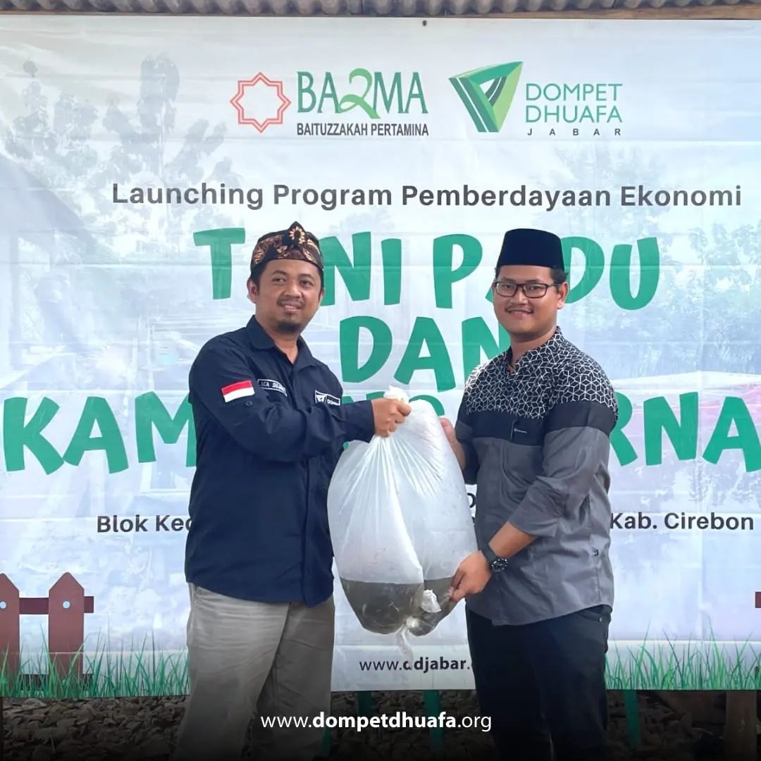 dompetdhuafaorg's tweet photo. 1. Sahabat, satu di antara manfaat dari zakat adalah sebagai instrumen pembangunan ekonomi, itulah mengapa Dompet Dhuafa sebagai lembaga filantropi yang berbasiskan zakat memasukan ekonomi sebagai salah satu pilarnya. https://t.co/s5O6tYbfqV