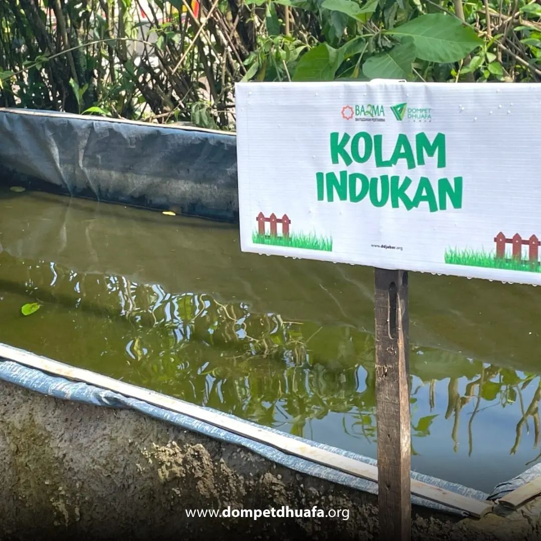 dompetdhuafaorg's tweet photo. 1. Sahabat, satu di antara manfaat dari zakat adalah sebagai instrumen pembangunan ekonomi, itulah mengapa Dompet Dhuafa sebagai lembaga filantropi yang berbasiskan zakat memasukan ekonomi sebagai salah satu pilarnya. https://t.co/s5O6tYbfqV