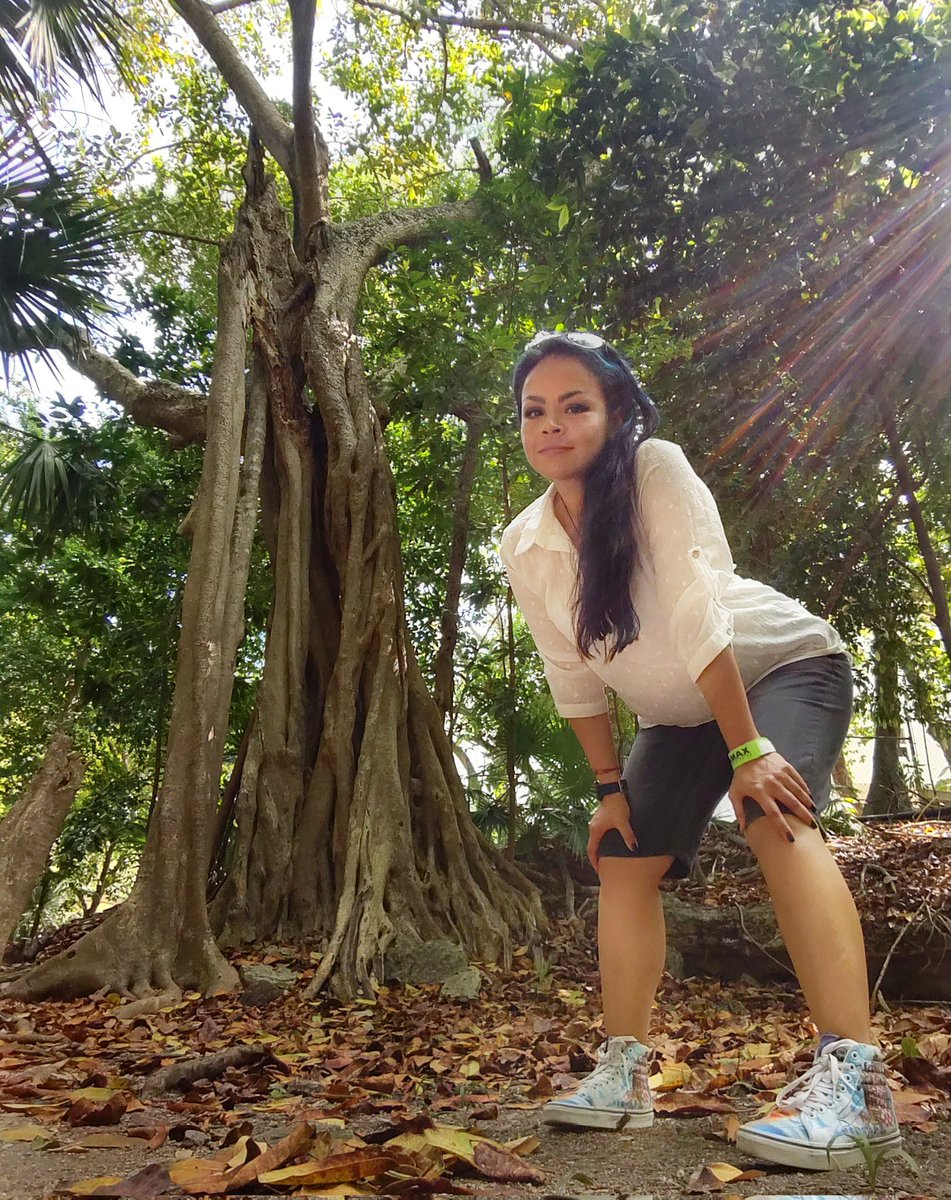 suzyrxn's tweet photo. Feet firmly planted on the ground/ Los pies bien puestos en la tierra
😏🔮✨⏳🧭❤️‍🔥🔥🙏
#SuzyV #freelancesinger #cantanteprofesional #agradecida #blessed #bulletproof #alchemy #lovinme #livinlife #humble https://t.co/iaXnmZvYPc