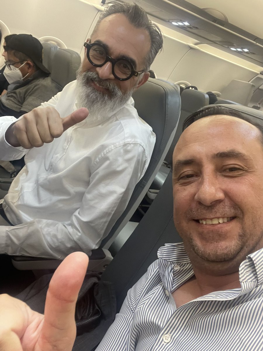 CesarSanchezCar's tweet photo. Con el diputado @SalvadorCaro rumbo a CDMX https://t.co/xThis6Oars