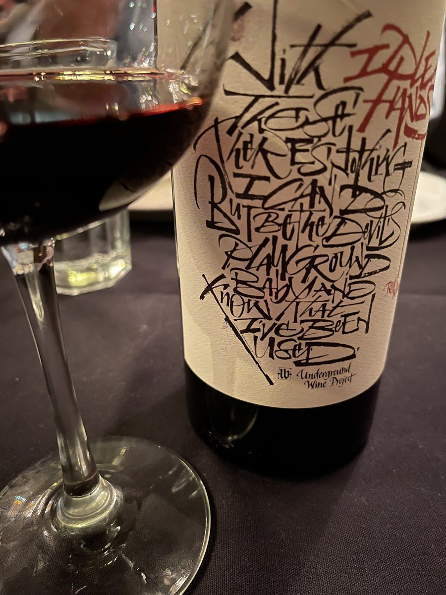 NWwines's tweet photo. Nice Monday Night 2012 #redmtn #wawine #wine https://t.co/FcJStd4Hu8