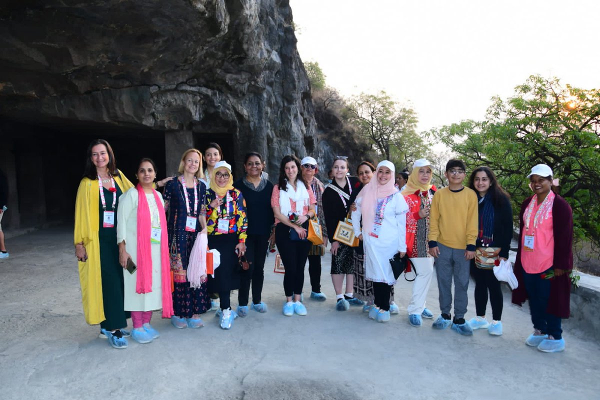 . @w20org delegates in the City of Gates! The Women-20 members, special invitees and guests went for a Heritage Walk in Chhatrapati Sambhajinagar today morning! The visited the famous @ASIGoI heritage sites of Aurangabad Caves and Bibi Ka Maqbara @g20org @MinistryWCD