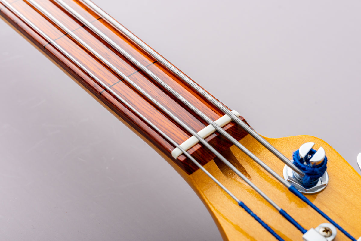 Blacksmoker_gtr's tweet photo. 【製品紹介】
TRAD MASTER SERIES BETA-J4 FL Black Light Aged
フレットレス仕様のBETA-J4。Blackカラー、べっ甲ピックガードのLight Aged。
Price¥434,500
スペック等詳細はこちら↓↓↓のページでご確認頂けます。
https://t.co/oshAO4bAOV
#Blacksmokerguitar
#TRADMASTER
#BETA https://t.co/vOLHc1doph
