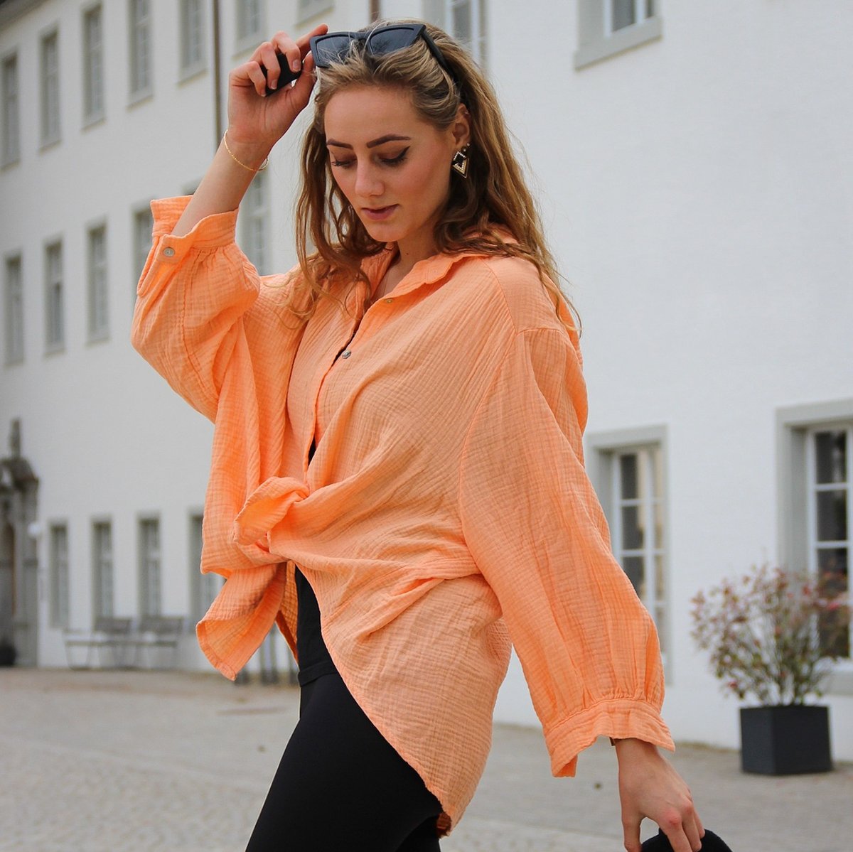 lucieundleo's tweet photo. Wir zeigen dir - die angesagteste Musselin-Bluse &amp; Sets für 2023 in mehr als 40 Trendfarben aus 100% Baumwollen. https://t.co/KDc7pPQIko https://t.co/PiZdHKSGhG