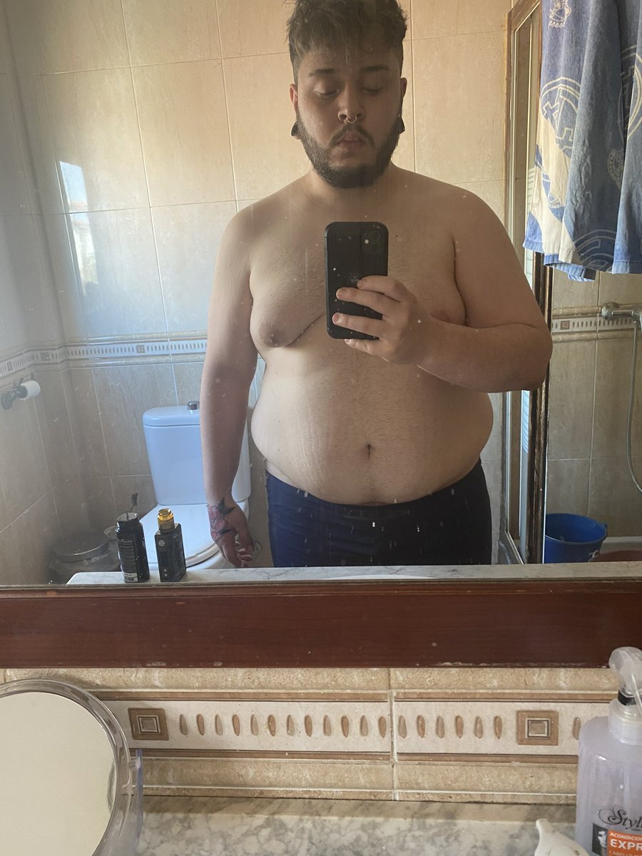 ELTITOSINTHO's tweet image. Hoy hace 2 años del comienzo de mi cambio físico y de vida. 
De 150kg a 70kg
2 años sin tabaco.
2 años de trabajo y esfuerzo 🤘🏻

Ahora viene el nuevo cambio, ponerse mamadisimo 💪🏼

Que nunca nadie te diga que no puedes, si yo he podido, tu también puedes❤️

Vienen grande cosas 🔥