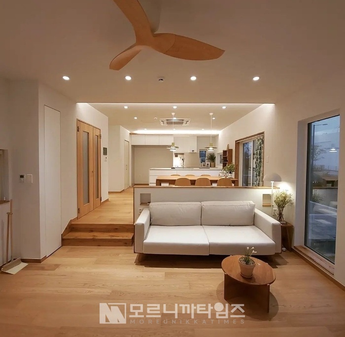 moreunikka's tweet photo. 알마하우스의 꿈 DESIGNED BY NATURE 02
https://t.co/2y4XKkZOYA

#알마하우스 #ALMA #모르니까타임즈 # https://t.co/ogxCjpQnDx