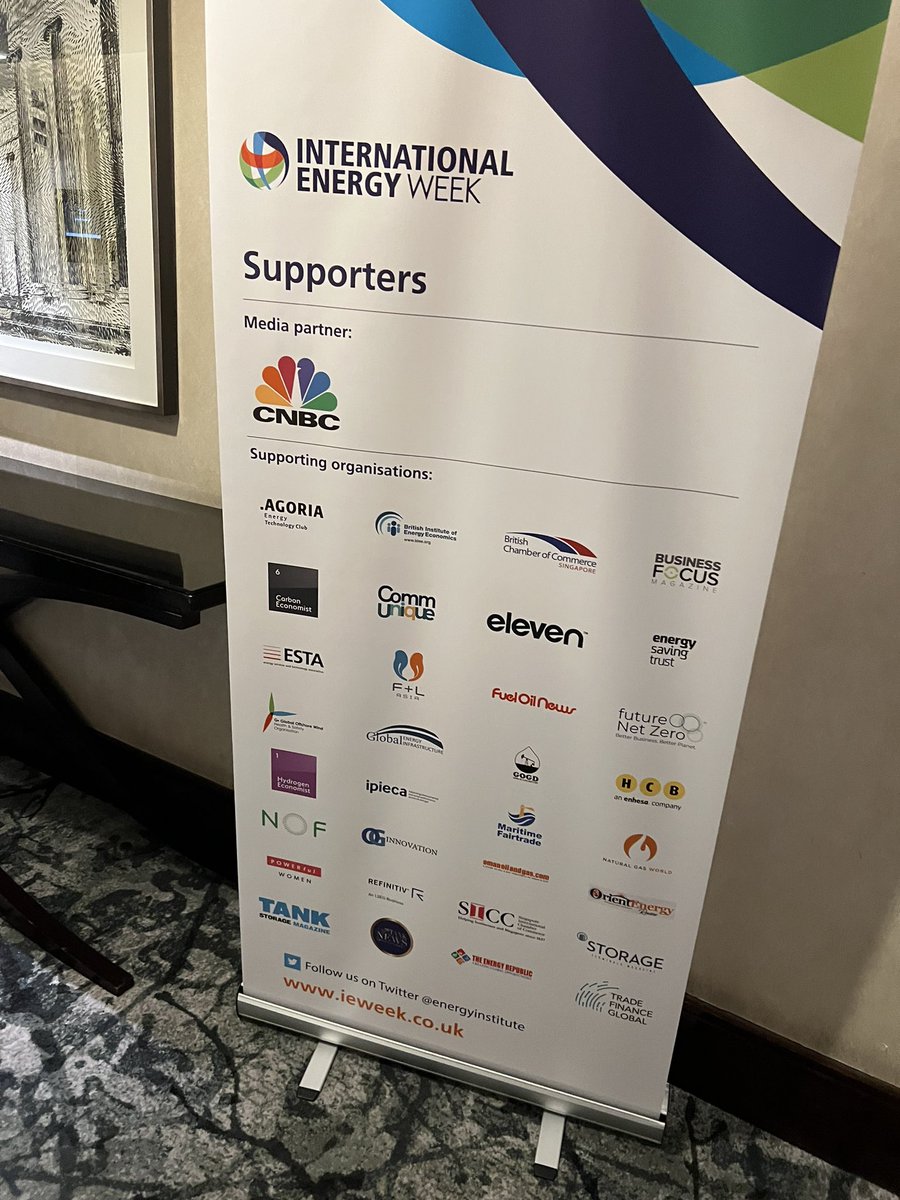 LaiqueRehman1's tweet photo. #ipweek #FossilFuels #oilandgas Greeted by climate protesters outside on the opening day of IPWEEK https://t.co/7C8fWpdKOM