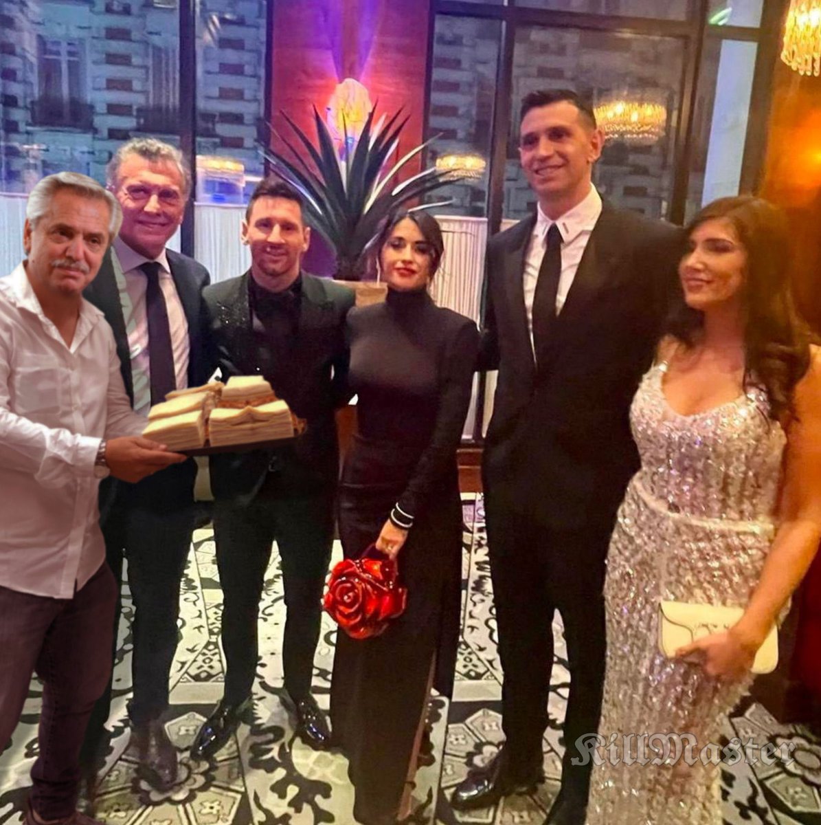 ADRIAN BORGERT funebrero del alma. tweet media