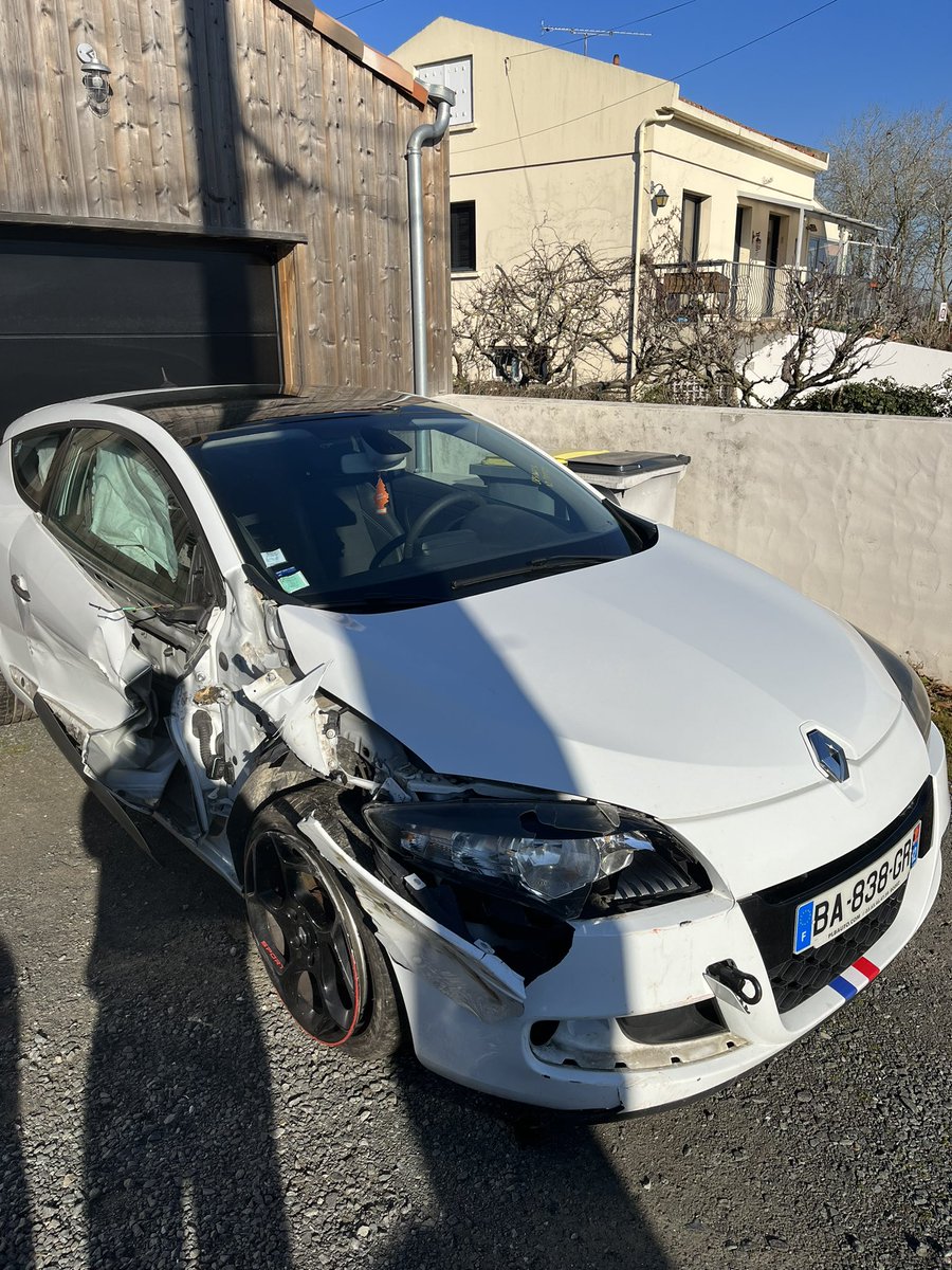 manill_bernard3's tweet photo. Nouvelle caisse ça fait plaisir. Le travail porte ses fruits https://t.co/nVjHjCWpDN