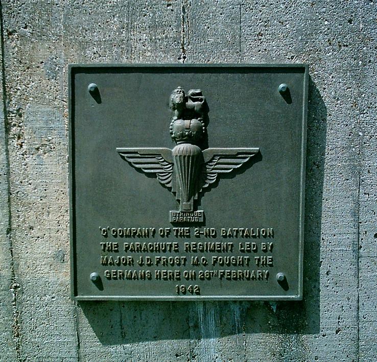 TheParachuteReg's tweet photo. In 1942 the Bruneval Raid became the Parachute Regiment’s first Battle Honour #OpBiting 28.2.42
C Coy @2PARA_HQ  under the command of Major J D Frost dropped on to Bruneval at night &amp; captured the German radar station. #UtrinqueParatus Next day in the press🗞️🟦🆎 https://t.co/AReLMbpVtS
