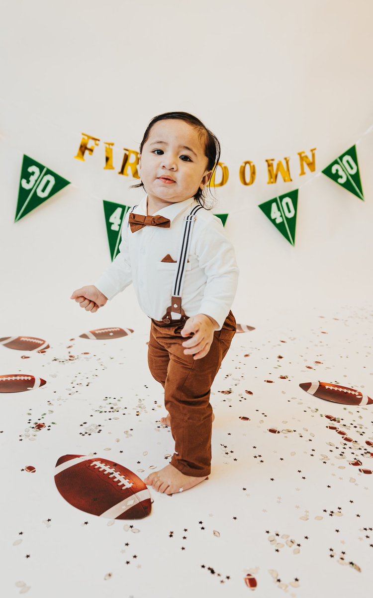 mrstavai_'s tweet photo. I can’t believe I have another 1 year old😭🥺💚 my pepe Sekeli. We love you my baby!!! https://t.co/DPEnmVEOYr