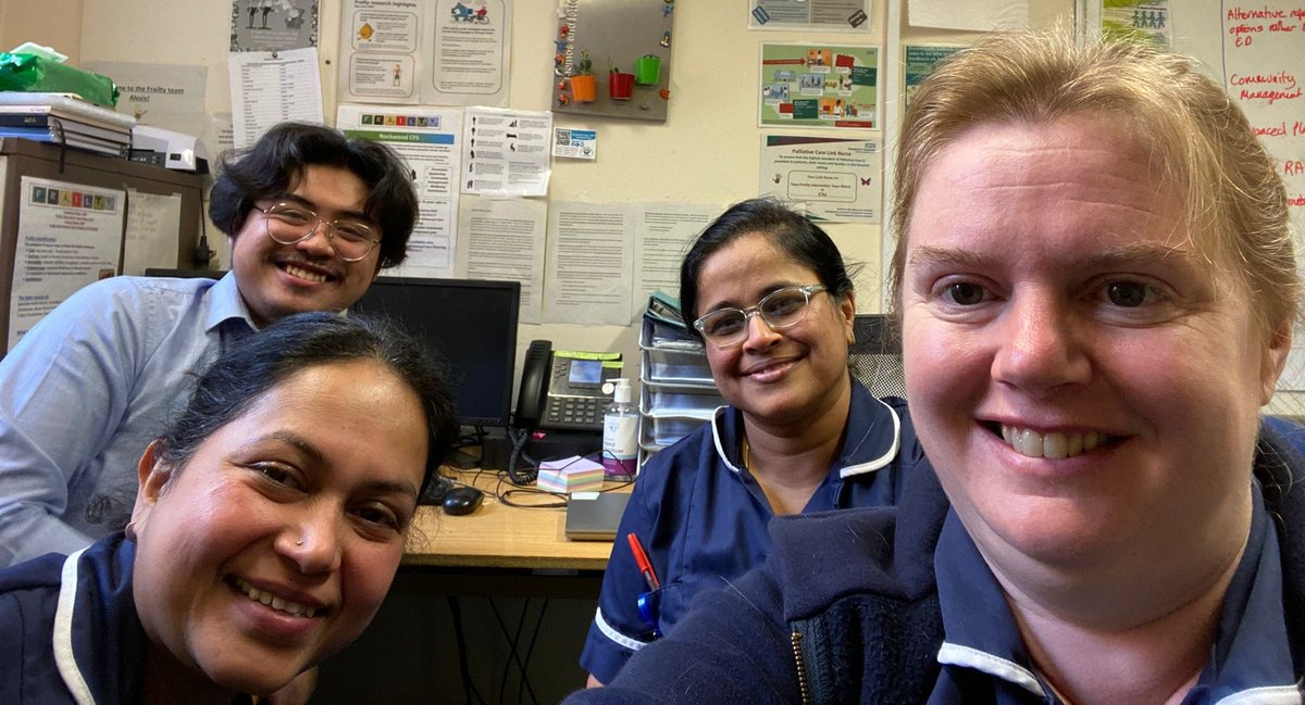 The Frailty Intervention Team RHCH @HHFTnhs are looking for B7s with a passion for supporting Older People living with Frailty to stay out of hospital or have an improved journey in hospital. hampshirehospitalscareers.co.uk/our-vacancies#… come join our fabulous team 🥰 @mcginnesali @physiofrancesca