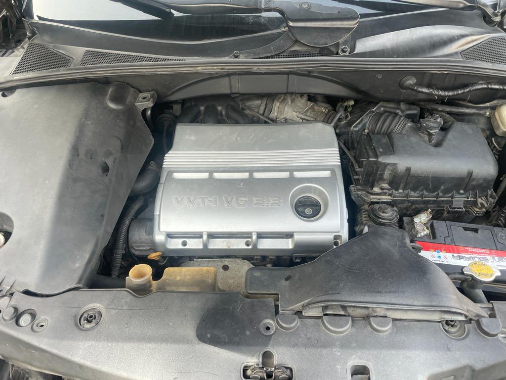 BuyLagosLtd's tweet photo. For Sale: Pre-Owned 2006 Lexus RX330

📍: Ajah

Asking Price: 4m [Non Negotiable]

If interested, DM for Inspection or Call/Whatsapp; 0818 811 1105

- https://t.co/ZMsfKvD17B -

#BuyLagosLtd #BuyLagosLtdAutomobile #CarForSale #UsedCar #LexusRX330 https://t.co/hhZafHpCH3