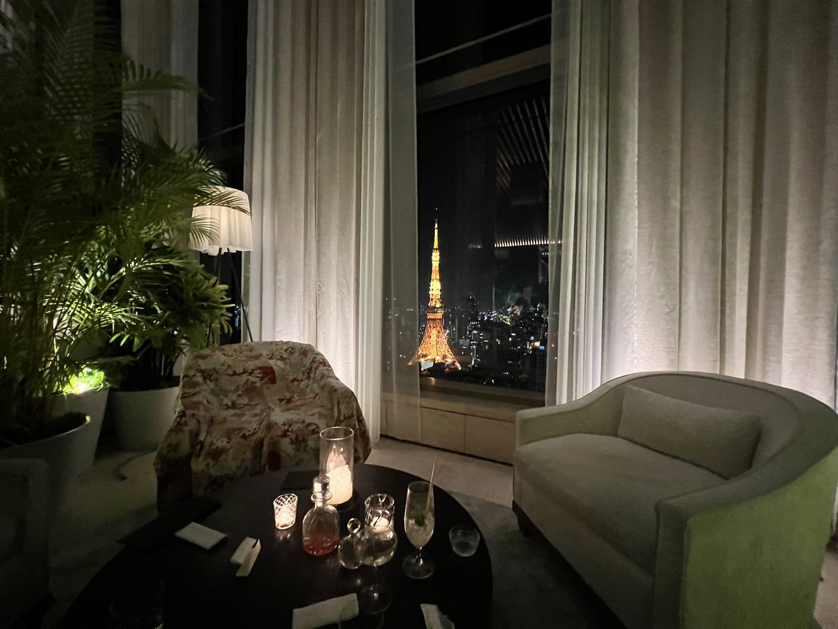 tunagari88's tweet image. 2月はW大阪とリッツカールトン大阪とエディションでのホテル満喫でした💕
そんなに行くと思ってなかったので驚きですが、2月もお仕事もプライベートも大満足でした🥰✨

東京にしばらく行かない予定だったんですが、3月にパーティーとランチ会があるんで今年も東京続きます。

#東京エディション虎ノ門