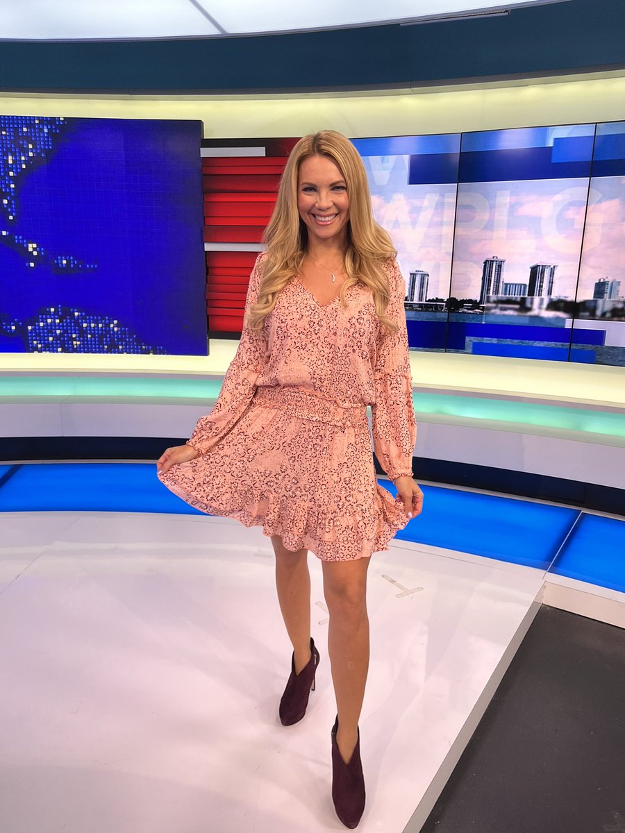 Jacey Birch On Twitter It s A Shades Of Pink Kinda Monday jacey-birch-on-twitter-it-s-a-shades-of-pink-kinda-monday