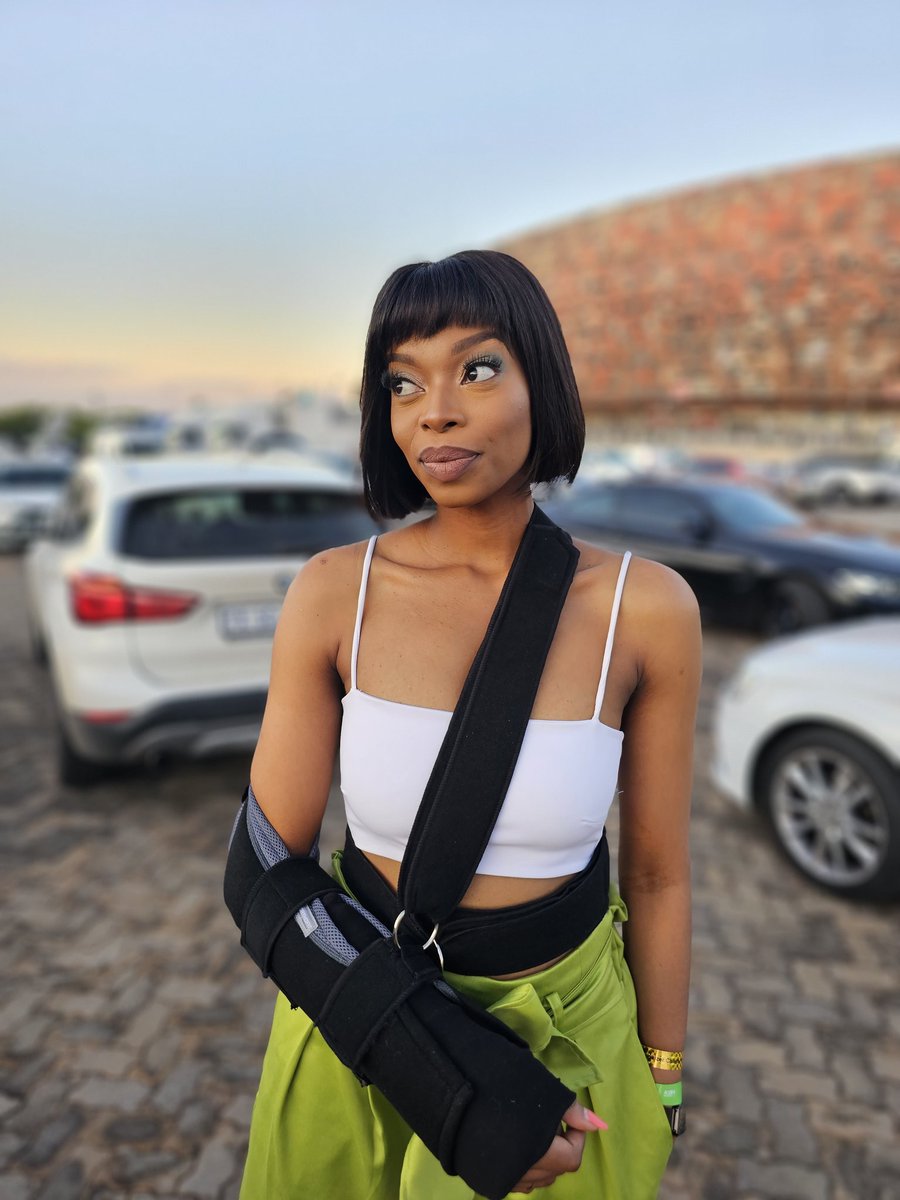 AyandaMVP's tweet photo. If you think these pics taken with the #GalaxyS23 are EPIC then like and share this post to vote for your MVP😀 and to WIN tell me what resolution the GalaxyS23 Series camera is? @SamsungMobileSA #ShareTheEpic https://t.co/N6xsDNqQAM