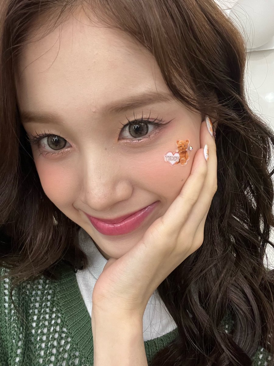 stayc_js2's tweet photo. 아구기야�� https://t.co/1cLvMDWOFp