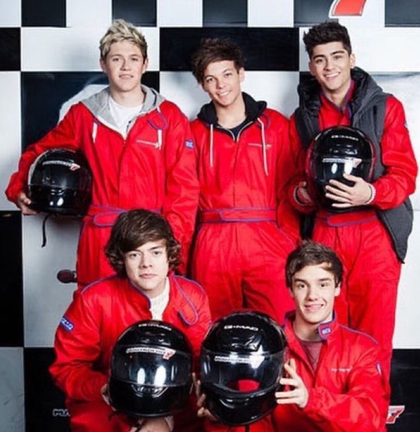 monegatomlinson's tweet photo. my fav boys!!<3 https://t.co/MjaMOWzsb7