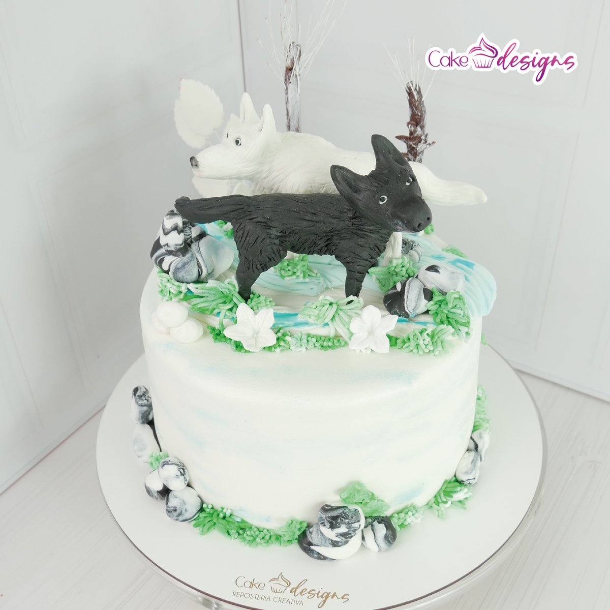 CakeDesigns_'s tweet photo. Tarteritos, les presentamos la tarta perfecta para los amantes de los animales! 🐾

Cada detalle está cuidadosamente diseñado y modelado a mano con fondant de alta calidad, para que sean tan bonitos como los perritos que tienes en casa ♥️

#cakedesigns #tartasmadrid https://t.co/ePGzM0hs5W