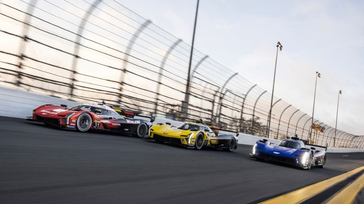 maryconwaymedia's tweet photo. After 20 years, Cadillac is roaring back to Le Mans! https://t.co/c57Glv4dn8 #Cadillac #Cadillacracing #Cadillacperformance #GM https://t.co/FxNNpyNpHH