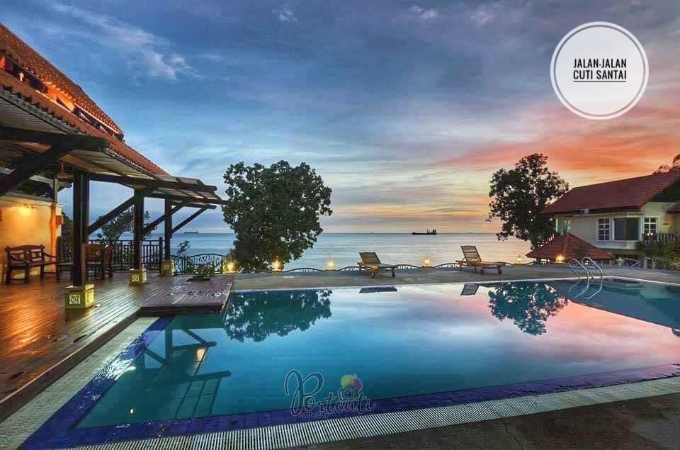 JalanCutiSantai's tweet photo. 📍 Desa Balqis Beach Resort, Melaka

RESORT MEWAH ALA² KAMPUNG DI MELAKA SESUAI UNTUK FAMILY DAY! 

Terletak hanya 20 minit dari Pasir Panjang Port Dickson ni, masuk negeri Melaka akan jumpa satu kawasan yang seriously cantik. https://t.co/X3cmFbbVfG
