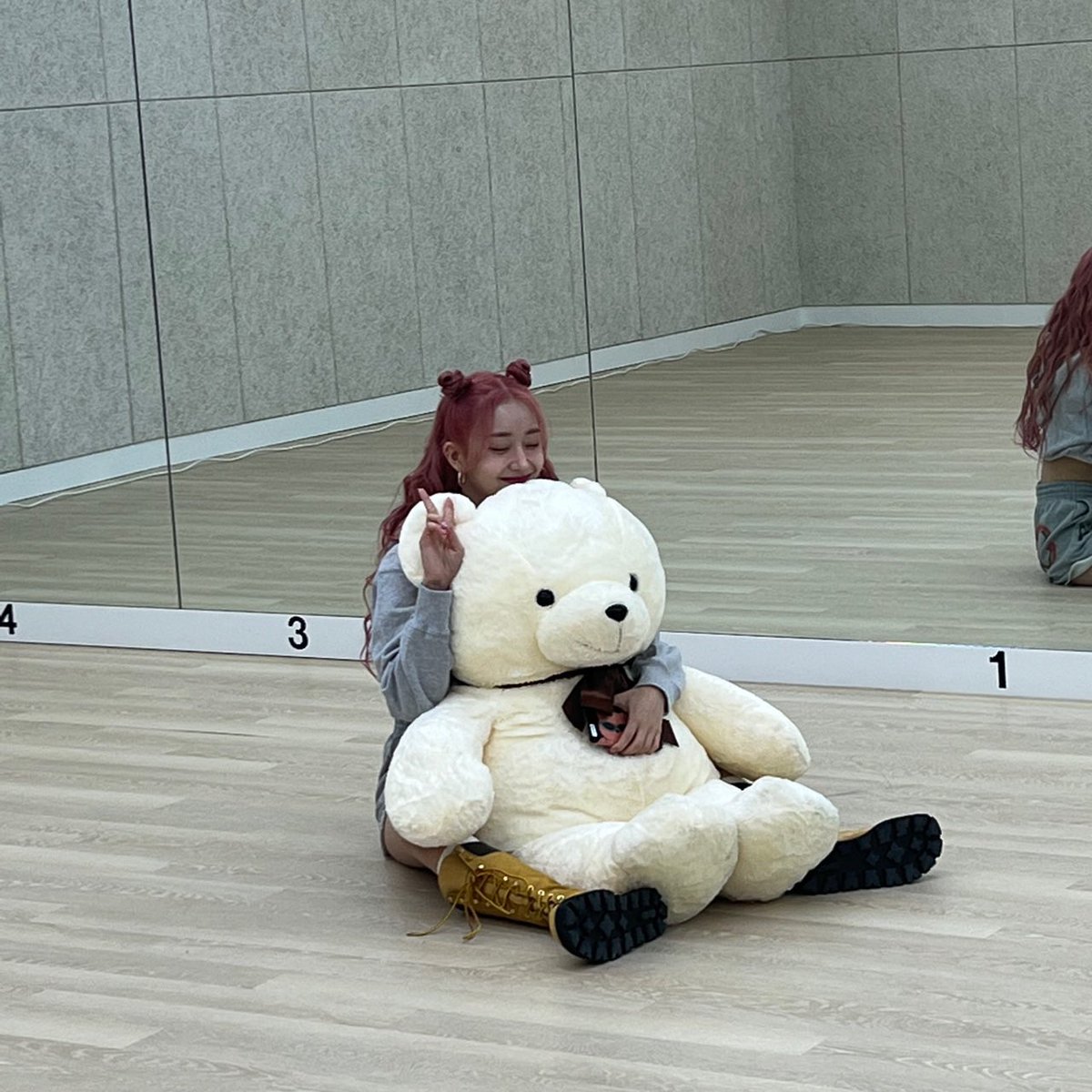 bblsumin's tweet photo. 🐰💭 https://t.co/y4tW8n2SCG