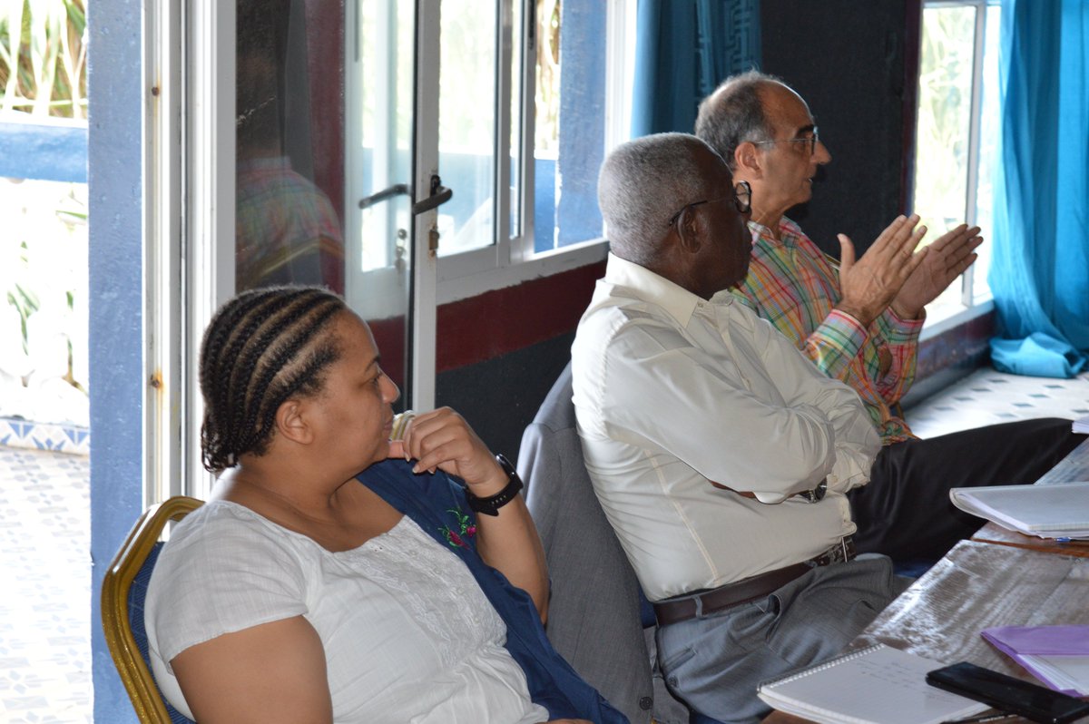 amgcomores's tweet photo. L'UGP #PAAMG en collaboration avec la #DG_Santé et la #DG_CNSPS en atelier de 2jrs pour préparer la session du copil du projet prévue le 16 mars prochain.L'objectif est de finaliser toute la documentation nécessaire notamment le rapport d'activités 2022 et le programmation 2023 https://t.co/v85Unpml47