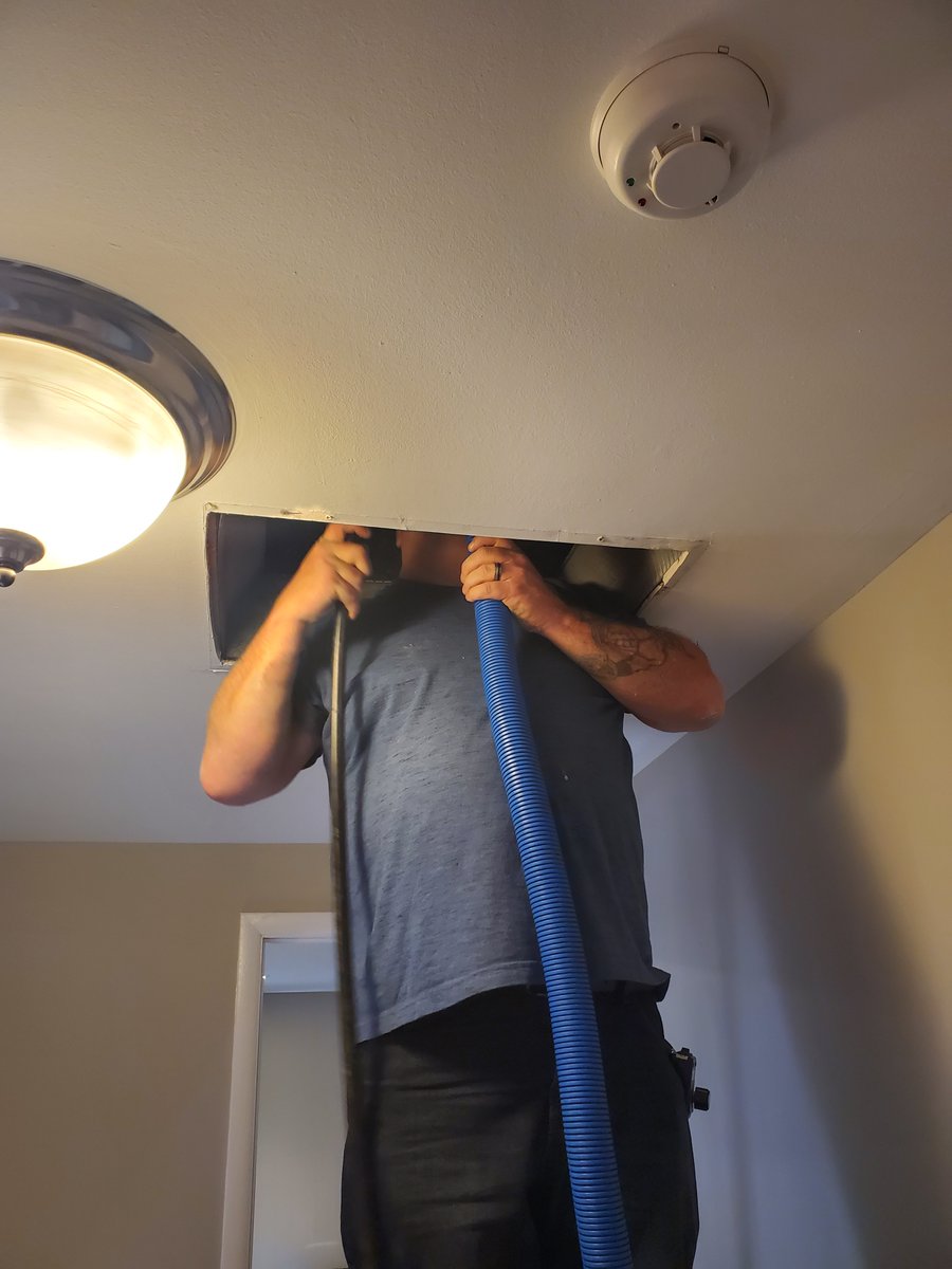 Ryan M. Carroll tweet media