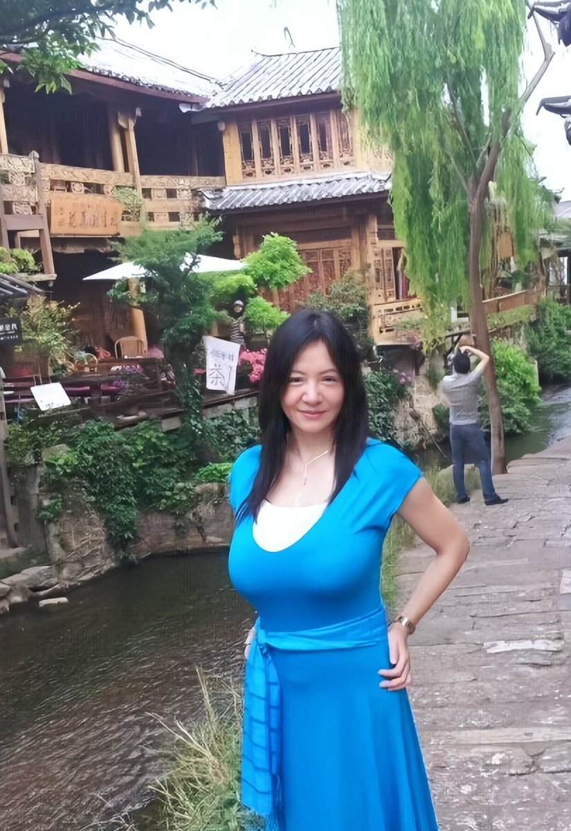 xdd1458's tweet photo. 带上嫂子去旅游 https://t.co/i1VG0tJ6on
